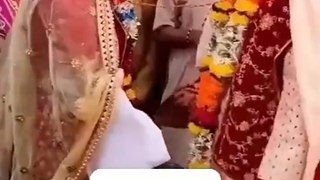 Indian_#Wedding_#marriage_funny_fails_&_funny_moments,_Shaadi_video_wedding_jaimala_Varmala_#shorts