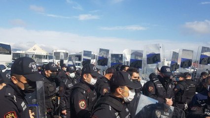 Kobani Davası gergin başladı