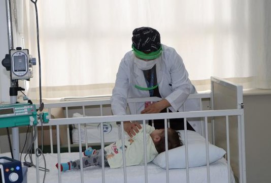 ADANA'DA ÇOCUK VAKALARDA İNGİLİZ VARYANTI ARTIŞI TEDİRGİN EDİYOR