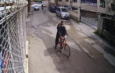 Son dakika haberi... BİSİKLET HIRSIZLARI, KAMERA GÖRÜNTÜLERİNDEN YAKALANDI