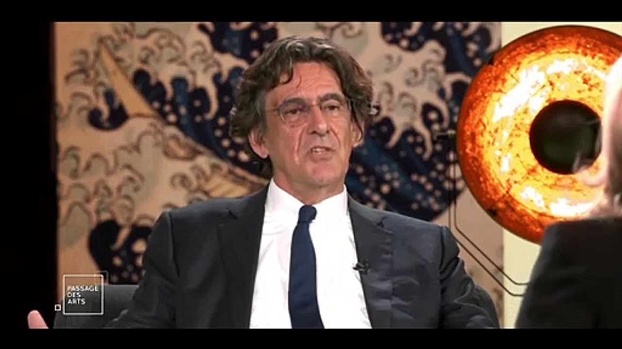 "Taisez-vous !" : Quand Claire Chazal tente d'interrompre la charge au bazooka de Luc Ferry contre l'art contemporain