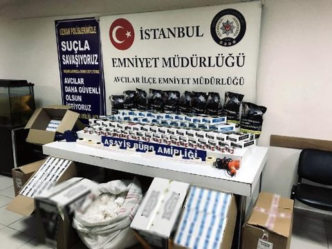 AVCILAR'DA KAÇAK TÜTÜN VE ELEKTRONİK NARGİLE OPERASYONU