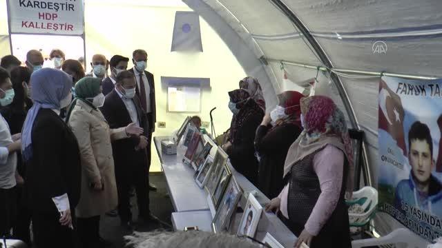 DİYARBAKIR - AK Parti Diyarbakır İl Başkanı Aydın, Diyarbakır annelerini ziyaret etti