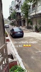 Con lấy chồng, bố vẫn sang nhà luộc gà hộ