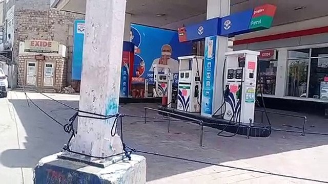 सड़कें सूनी, पेट्रोल पम्प बंद तो वाहनों की आवाजाही मंद