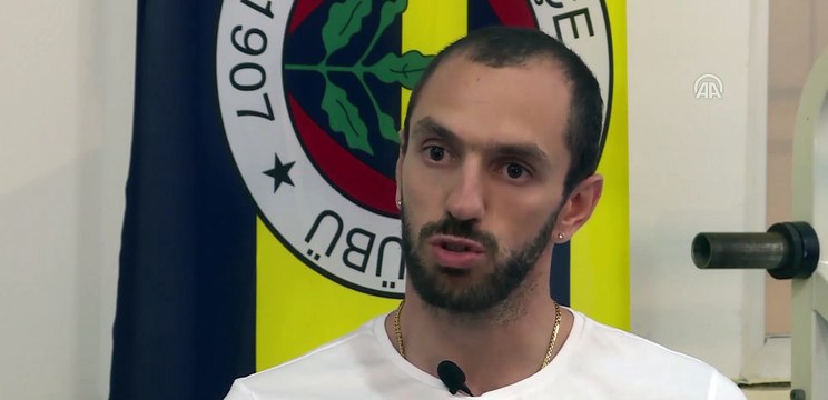 Milli atlet Ramil Guliyev: Eren Bülbül için asker selamı verdim
