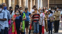 Mumbai: No Vaccine, people queuing outside Covid centers!