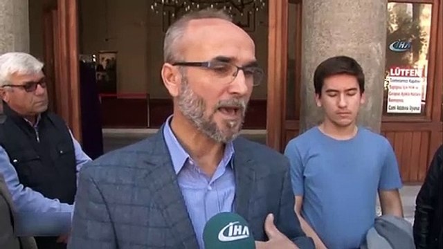 Oğlunun cenaze namazını kıldıran şehit babası yine duygulandırdı