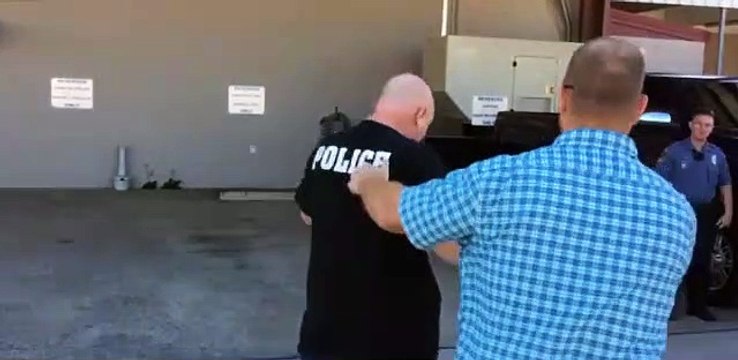 Biber gazı eğitimi alan polis krize girdi