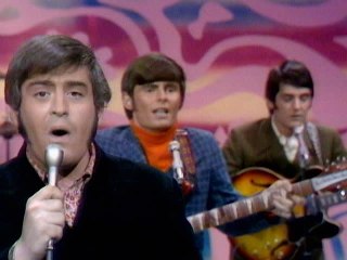 The Turtles - She'd Rather Be With Me (Live On The Ed Sullivan Show, May 14, 1967)
