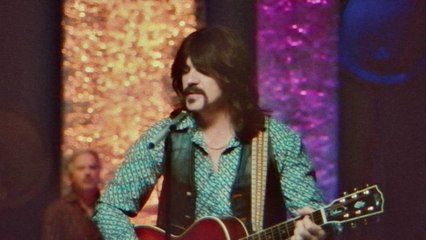 Juanes - Dancing In The Dark