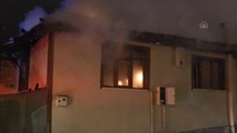 Son dakika haber: Kastamonu'da odunlukta çıkan ve 4 eve sıçrayan yangın kontrol altına alındı