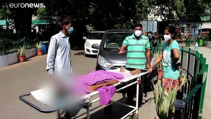 Covid-19 : l'aide médicale britannique arrive en Inde qui a désespérément besoin d'oxygène