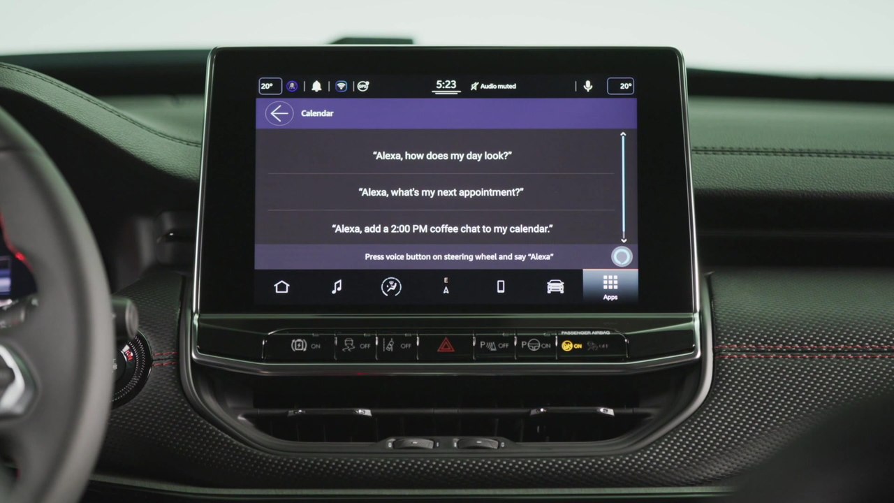 Der neue Jeep Compass - Uconnect 5 gefällt mit einfach bedienbarer Konnektivität