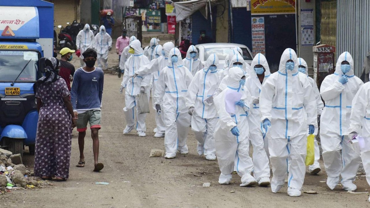 Mumbai: Jumbo Covid Centers help slight dip in...