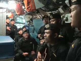 El vídeo de los 53 marineros del submarino indonesio, cantando antes de morir