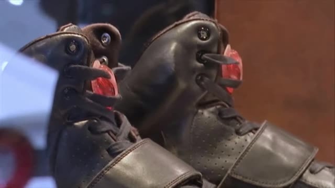 Las zapatillas del rapero Kanye West son ya las...