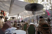 Terrasses éphémères payantes : le coup de massue de la mairie de Paris aux bars et restaurants