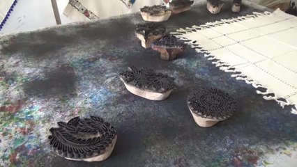 Tokat'ın 600 yıllık geleneksel el baskısı kıyafetleri süslüyor