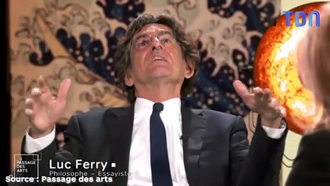 Quand Claire Chazal tente d'interrompre Luc Ferry dans Passage des arts