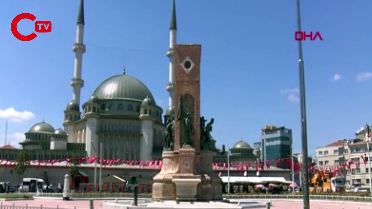 Taksim Cumhuriyet Anıtı'nda fark edilmeyen ayrıntı: 2019'dan beri kayıp