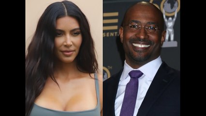 Kim Kardashian’s Recent Posts Have Fans Convinced She’s Dating Van Jones | Moon TV News
