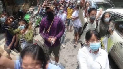 Myanmar'da darbe karşıtı protestolar sürüyor