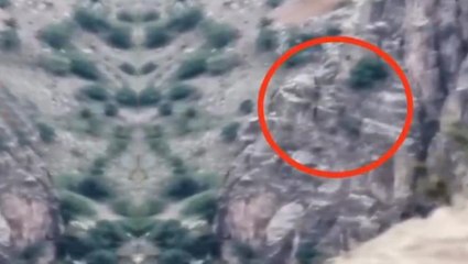 Mehmetçik aman vermiyor! 3 PKK'lı teröristin havaya uçtuğu anlar kamerada