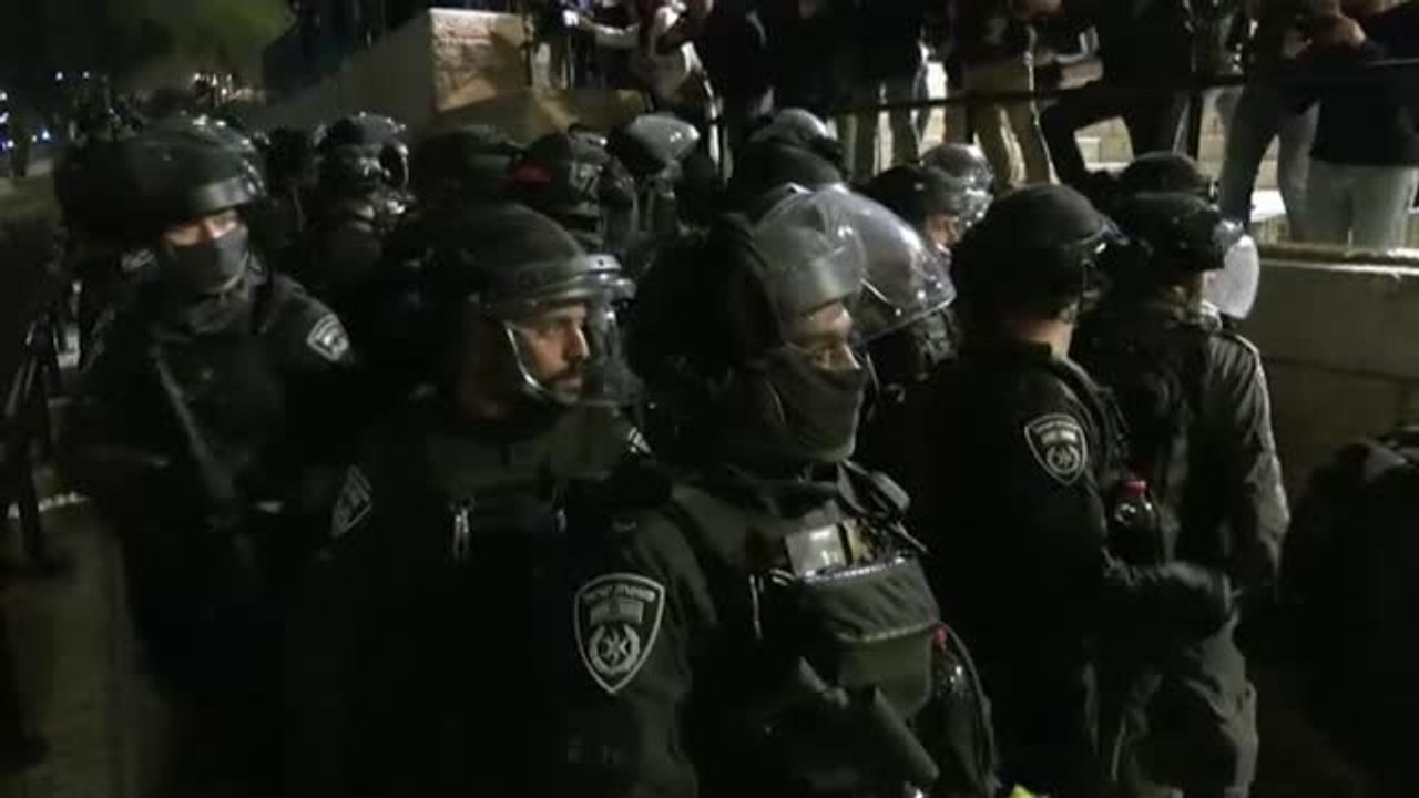 Continúa la tensión entre palestinos e israelíes tras la reapertura de la Puerta de Damasco.