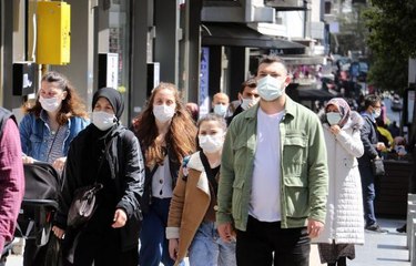 Samsun sokakları 'tam kapanma' öncesi kalabalık