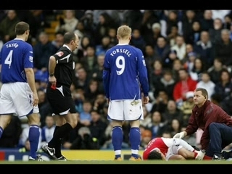 Tacle assassin de Martin taylor sur eduardo CHOC