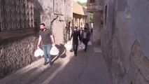ŞANLIURFA - Ermeni terör örgütlerinin şehit ettiği Türkler için iftar yemeği dağıtıldı