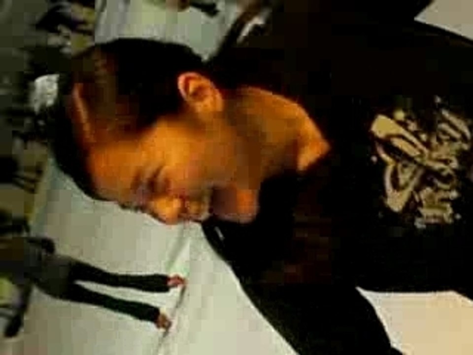 Laura widéo cassage de geule