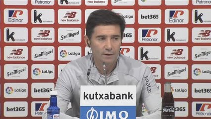 Marcelino a los jóvenes: "Si empujas la puerta, entras, si no, te vas a quedar en la parte de fuera"