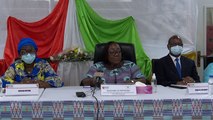 La ministre de la Fonction publique Anne Désirée Ouloto rencontre les syndicats de fonctionnaires