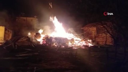 Kastamonu'da 4 ev alevlere teslim oldu, anne ve kızı feci şekilde can verdi