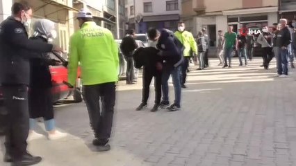 Tekme, tokat ve sopalı kavga kamerada: 5 yaralı
