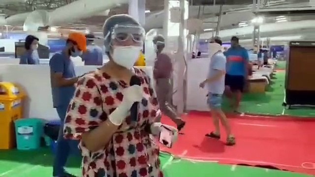 ये है इंदौर... हम लड़ेंगे, और जीतेंगे भी, राधा स्वामी परिसर में गाने गाते डॉक्टर, झूम उठे कोरोना मरीज