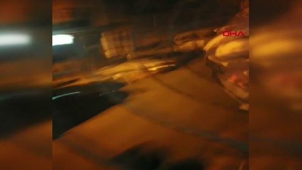 ŞİŞLİ'DE SAHUR VAKTİ TURİST DEHŞETİ; ÖNCE DAVULU BIÇAKLADI SONRA DAVULCUYU KOVALADI