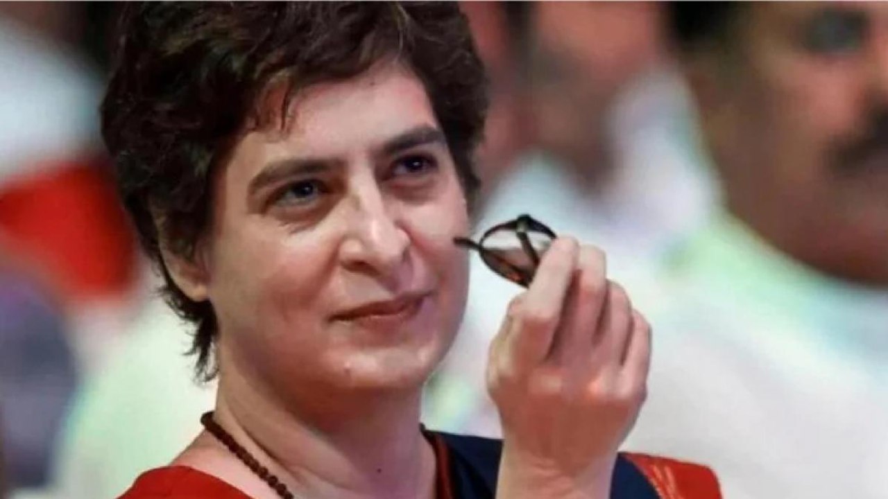 Corona: Priyanka Gandhi writes emotional facebook post