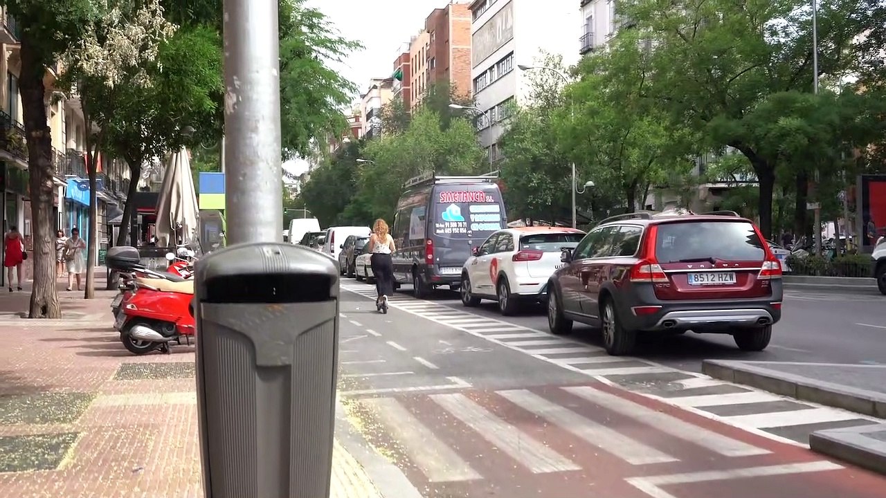 Xiaomi Mi Electric Scooter Pro, análisis MEJORANDO lo que PEDÍAMOS