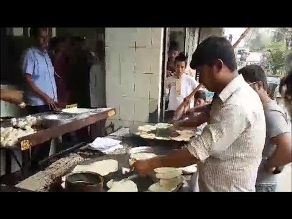 Crowded in Food Restaurant