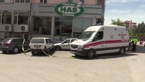Aksaray'da ambulans ve 4 aracın karıştığı zincirleme trafik kazasında 2 kişi yaralandı