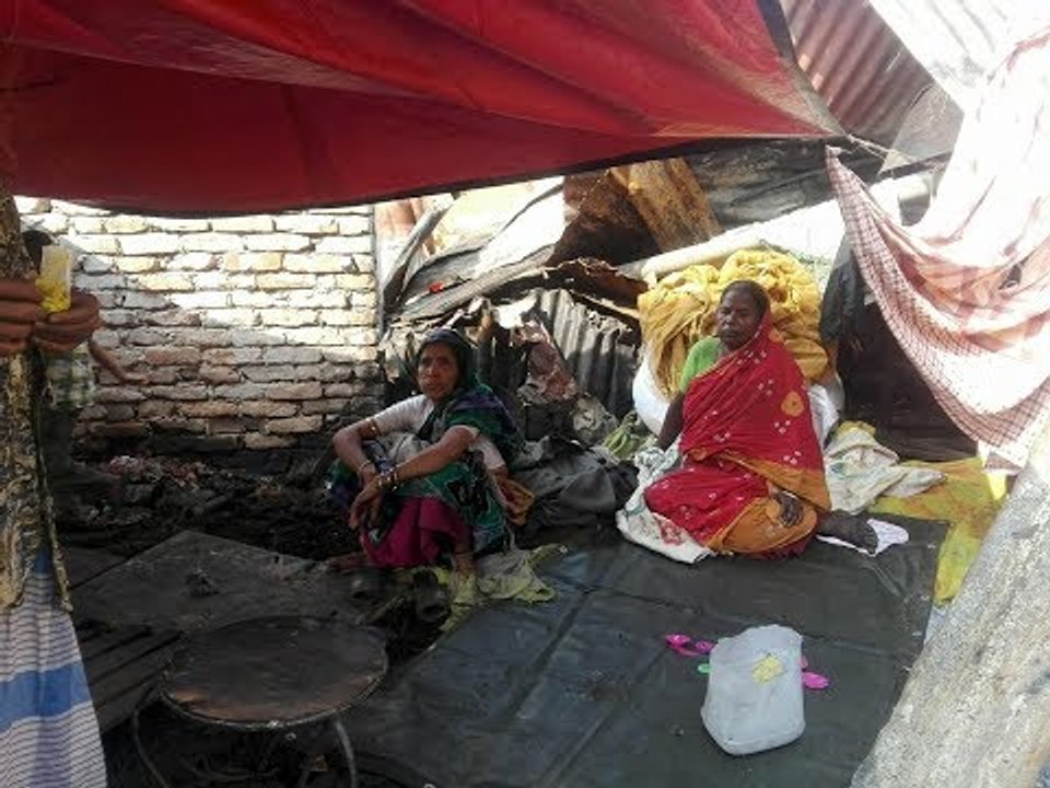এক ঘণ্টায় নিঃস্ব তারা | They are Destitute in an Hour