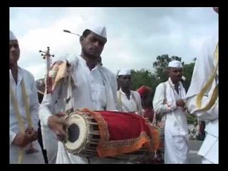 Télécharger la video: Tukaram-maharaj-palkhi-pune