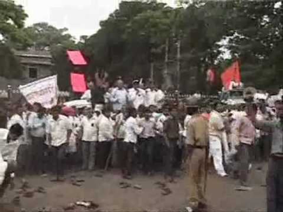Belgum Lathicharge