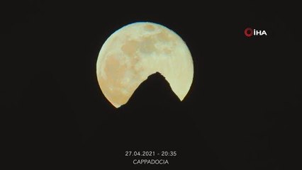 Kapadokya'da mest eden 'Süper Ay' görüntüsü