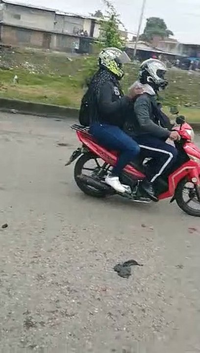 robo moto paro