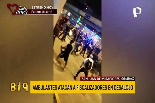 SJM: ambulantes se enfrentan con palos y piedras a fiscalizadores para evitar desalojo