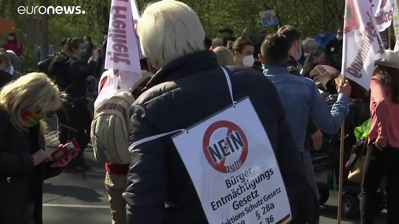 Innenministerium: Verfassungsschutz beobachtet Teile der 'Querdenken'-Bewegung